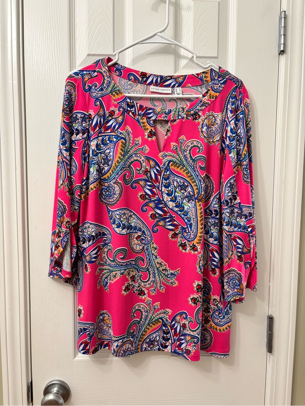 Susan Graver Pink Paisley Floral Keyhole 3/4 Sleeve Blouse Women’s Size Medium - Picture 2 of 8